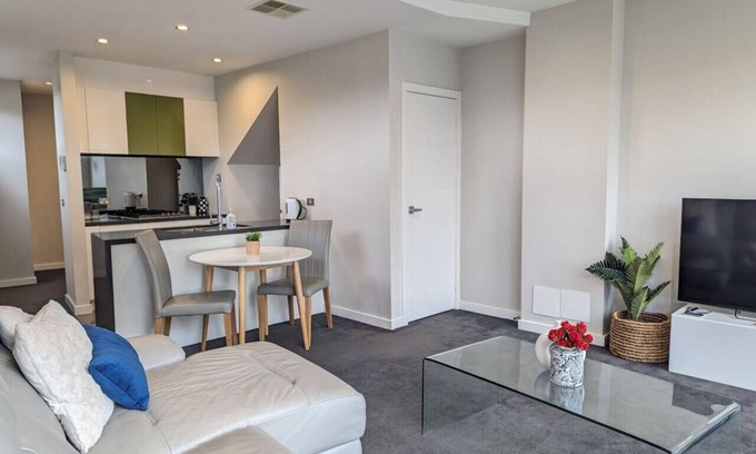 Curtin Appartement | Modern 1br split-level apartment
