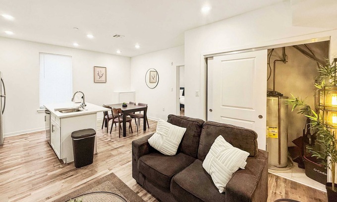 Olde Kensington Appartement | Modern 2 BD | Sleeps 6 | Northern Liberties
