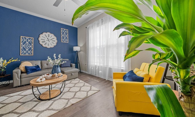 Westchase Appartement | Modern 2-Bed/2-Bath Tampa Apartment: Comfort Meets Convenience for Corporate Travelers
