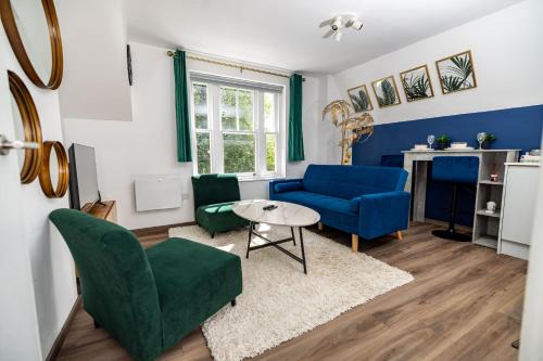 High Wycombe Appartement | Modern 2-Bed Apartment - Near Train and Town - Parking Available