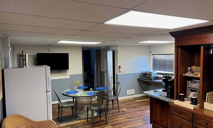 Loretto Appartement | Modern 2 Bed Suite on Bourbon Trail