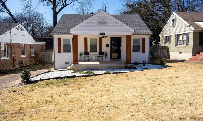 University District Maison | Modern 2 Bedroom Bungalow in located in Midtown Memphis