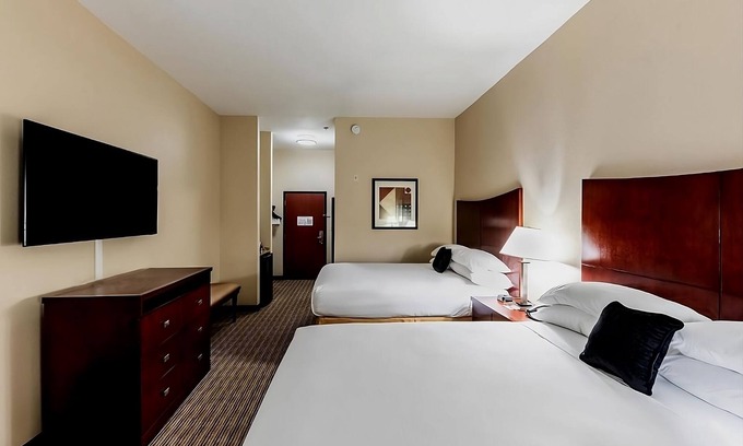 Mineral Wells Hôtel | Modern 2 King Beds Room | Red Lion Inn & Suites, Free Parking! Near Baker Hotel