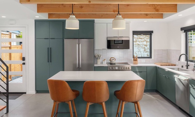 Wallingford Maison | Modern 2-suite with chef's kitchen home just blocks from Green Lake
