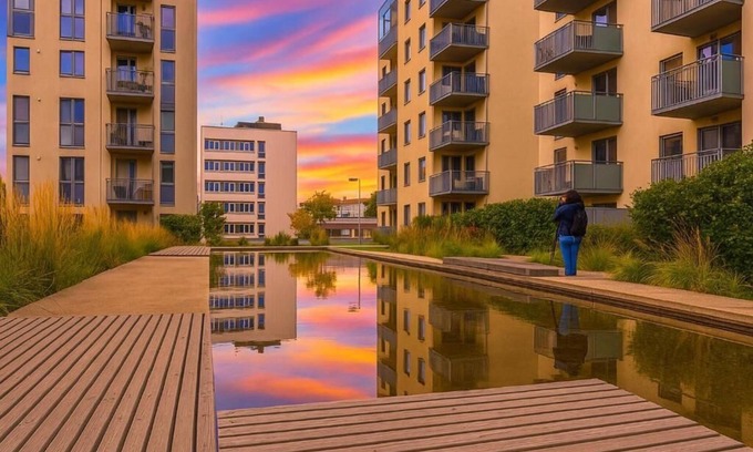 Gamle Oslo Appartement | Modern 2BR Apartment Ringnes Park | Balcony, Sunset View & Central Oslo Access