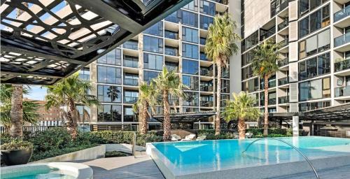 North Melbourne Appartement | Modern 2BR, Gym & Parking