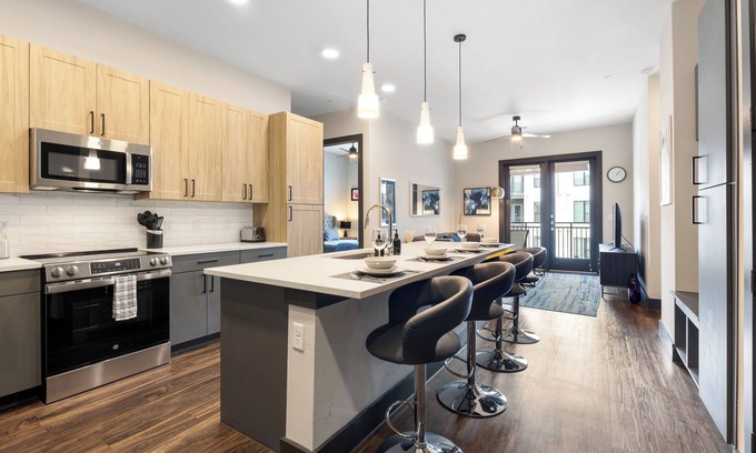 North Burnet Appartement | Modern 2BR Near Domain & Tech