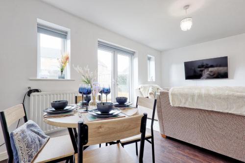 Basildon Appartement | Modern 3-Bed 3-Bath Home - Quiet Road - Parking For 2 Cars - LMV Property