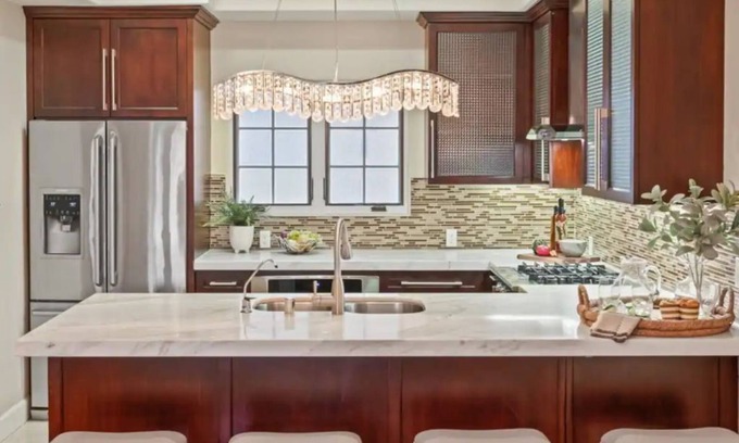 Oxnard Shores Maison | Modern 3-Bedroom beach townhome