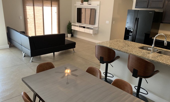 Derby Copropriété | Maison exécutive moderne de 3 chambres à coucher par Spirit
