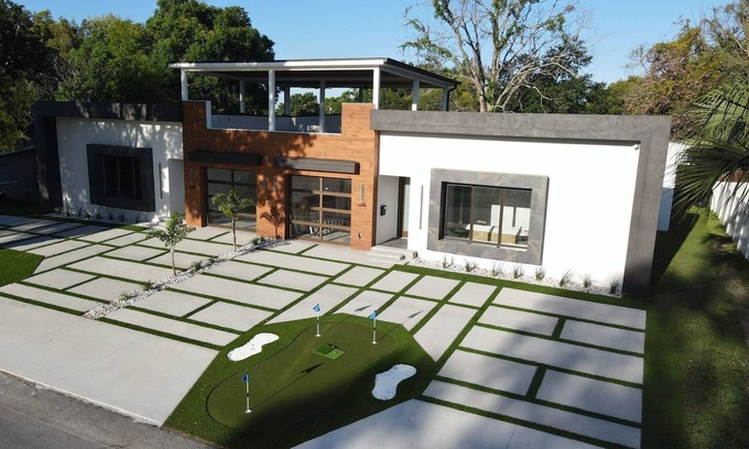 Bartow Maison | Modern 3-Bedroom Home Across from Bartow Golf Course