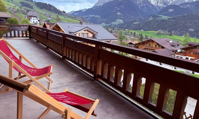Chateau-d'Oex Appartement | Modern 3 Br Duplex With Huge Panoramic Alps Views