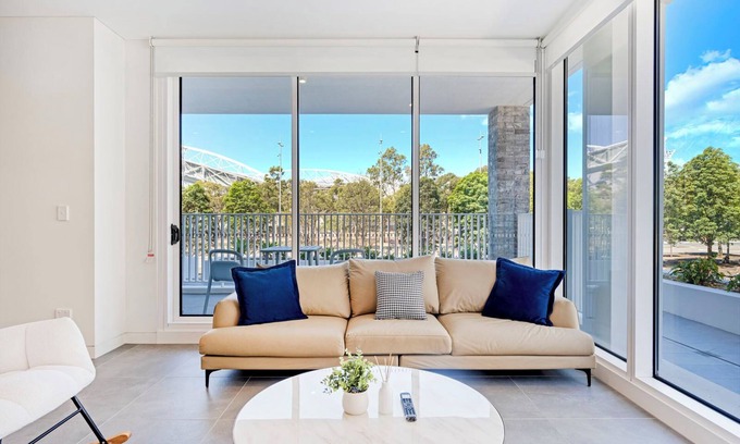 Sydney Olympic Park Appartement | Modern 3B2B apt with stadium view@Olympic park