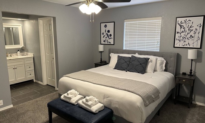 Enid Maison | Modern 3BR 2BA West Enid