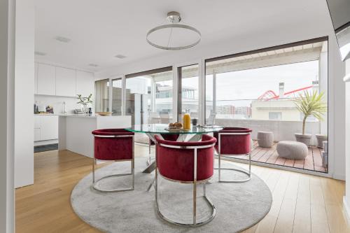 Sao Domingos de Benfica Appartement | Modern 3BR with Terrace in Benfica by Host For Us