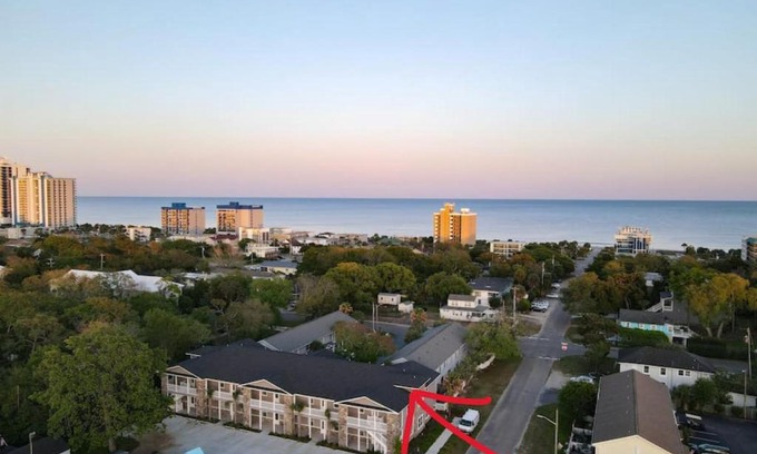 Myrtle Beach Appartement | Modern 4BR Central Near Beach And Pier King Beds D