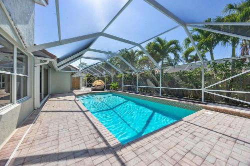 Greenview Shores Appartement | Modern 4BR in Central Wellington- Walk to Shops