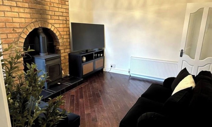 Erdington Maison | Modern 5 bedroom | Close to M6 | Fast Wi-Fi