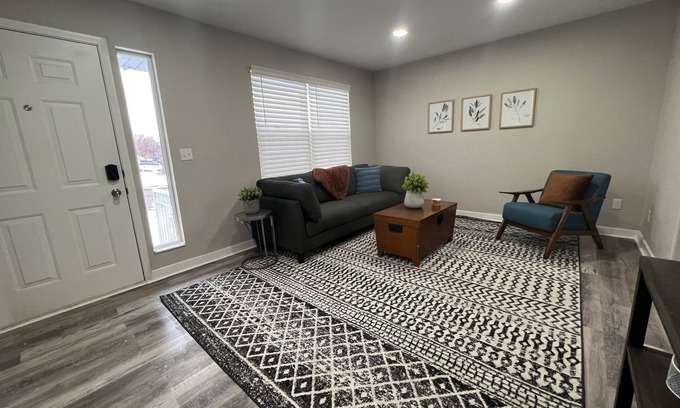 West Valley City Maison | Spacious and Comfortable 5BR Home Close to Everything!