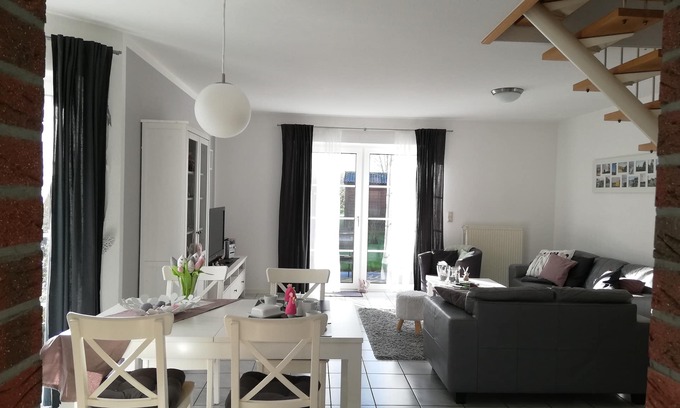 Neßmersiel Maison | adapté aux allergies moderne. Maison de vacances incl. Chaise de plage en Nessmersiel