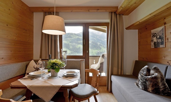 Hippach Appartement | Nouveaux appartements, style alpin élégant, sauna, WiFi gratuit, à 7 minutes du téléphérique