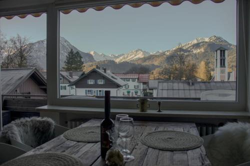 Oberstdorf Appartement | Modern Alpine Haven Surreal