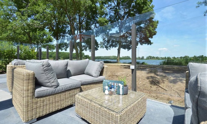 Municipality of 's-Hertogenbosch Hôtel | Modern Amenities with Easy Access to Cultural Attractions! Onsite Dining