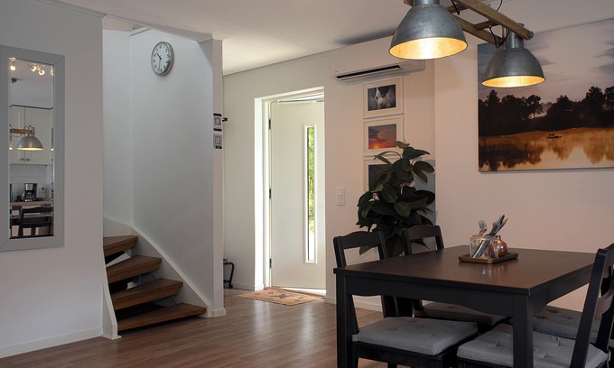 Satila Cabine | Modern and Relaxing Guesthouse Near Lake and Nature – 20 min from Landvetter