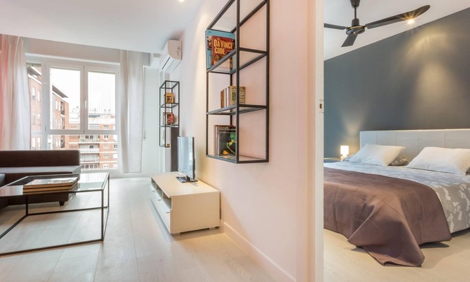 Cuatro Caminos Appartement | Modern and bright 55m2 studio ideal for 2