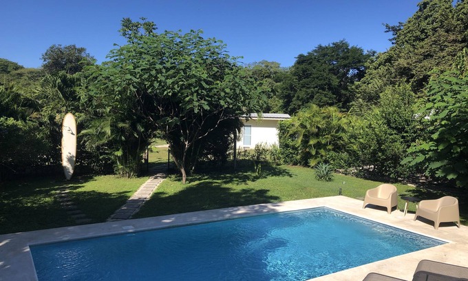 Tamarindo Cottage | Cottage lumineux, propre et moderne pour 2 à 4 personnes