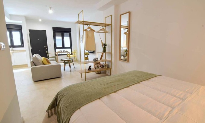 El Molinillo Appartement | Lovely studio in Malaga center by Sharing Co.