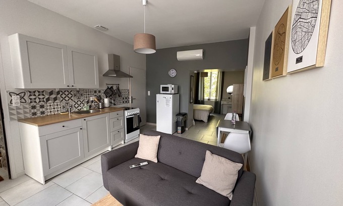 Contrexeville Appartement | Meublé moderne et confortable à Contrexéville dans un écrin de verdure