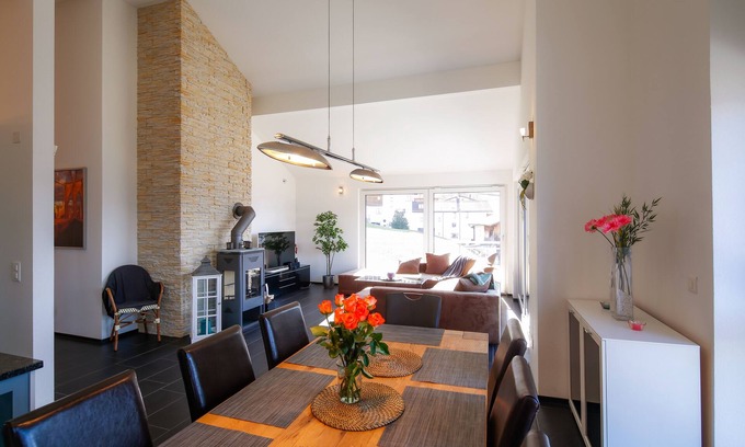 Triesenberg Appartement | Appartement mansardé moderne et confortable de 5 pièces avec une vue imprenable
