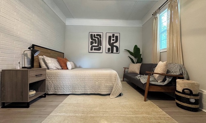 Northeast Raleigh Appartement | Modern And Spacious Studio Retreat