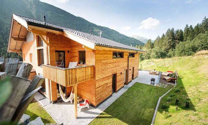 Neustift Im Stubaital Appartement | Maison moderne en bois avec 2 appartements