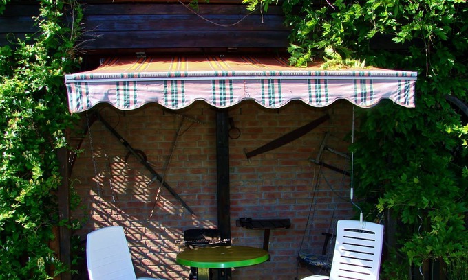 Wendorf Appartement | Modern Apartment with Garden, Terrace, Barbecue and Heating