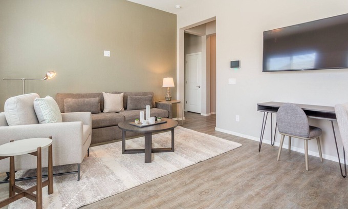 Litchfield Park Appartement | Modern Apartment in Prime Location (ID7666X27)