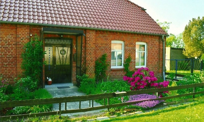 Broock Appartement | Appartement moderne 40 m², 2 pers., Grand jardin près du lac à Broock (Lübz)