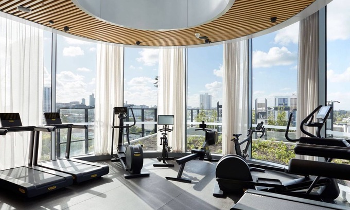 South Melbourne Appartement | Modern Apartment With Gym, Sauna, Pool & City Access