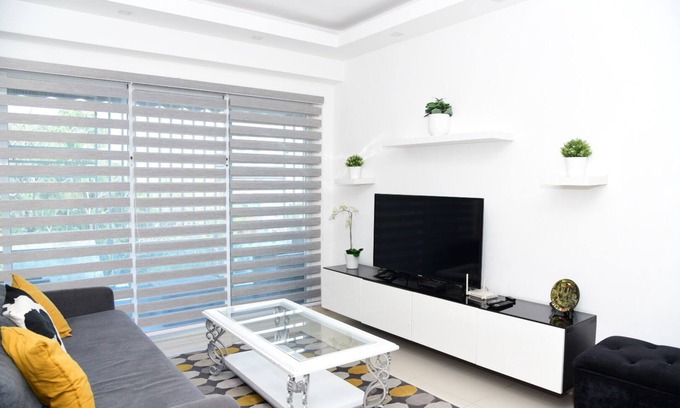 Ciudad Universitaria Appartement | Modern Apartment in the Heart of Santo Domingo w/ private parking
