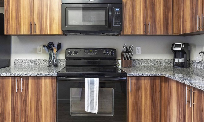Vancouver Appartement | Modern Apartment in Prime Location (ID7205X60)