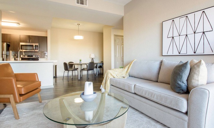 Denver Appartement | Modern Apartment in Prime Location (ID3287X15)
