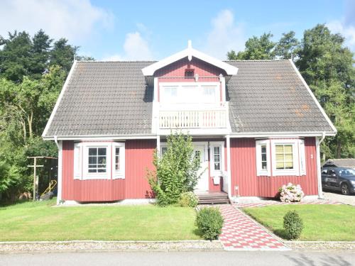 Wittenbeck Appartement | Modern Apartment in Wittenbeck with Terrace, Fenced Garden