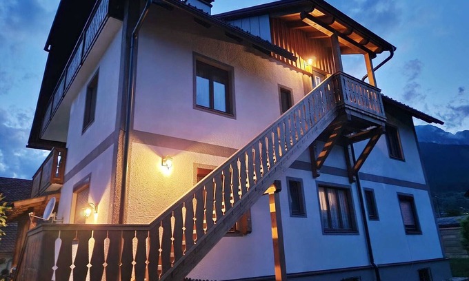 Ardning Appartement | Modern apartment on a farm with a view of the Gesäuse National Park