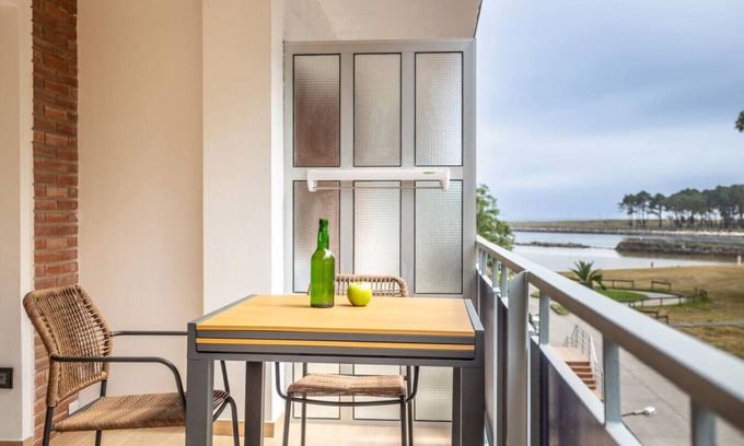 Linero Appartement | Modern Apartment with Stunning Terrace & Sea Views