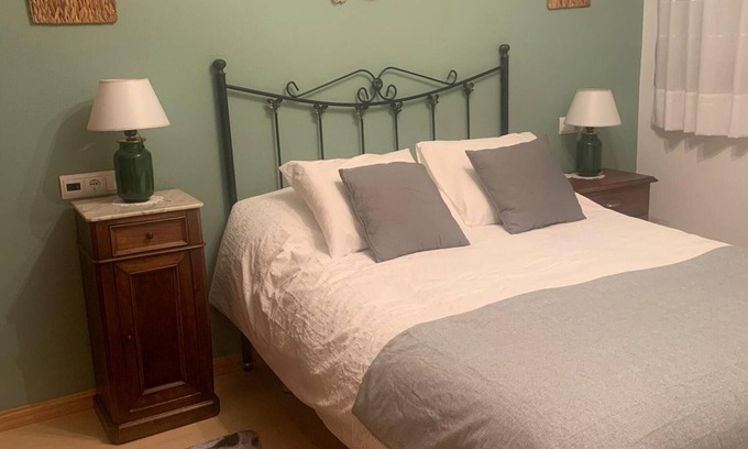 Jaca Appartement | Appartement 2 Chambres avec Terrasse, Piscine et Parking à Jaca