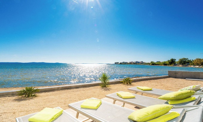 Privlaka Appartement | Modern Appartment - direct at the ocean