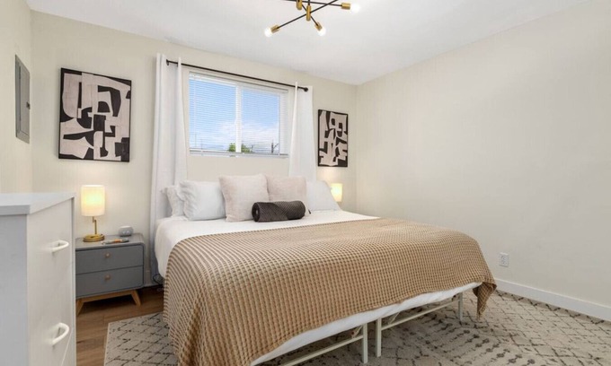 Downtown Columbus Appartement | Modern Apt | Parking | Near German Village + Dtwn