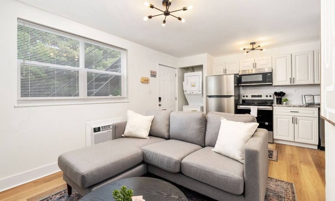 Downtown Columbus Appartement | Modern Apt | Parking | Near German Village + Dtwn