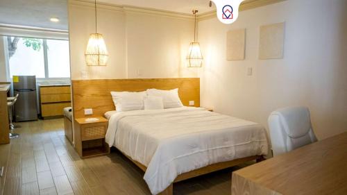 La Cruz Appartement | Modern Apt with Workspace in Central Queretaro